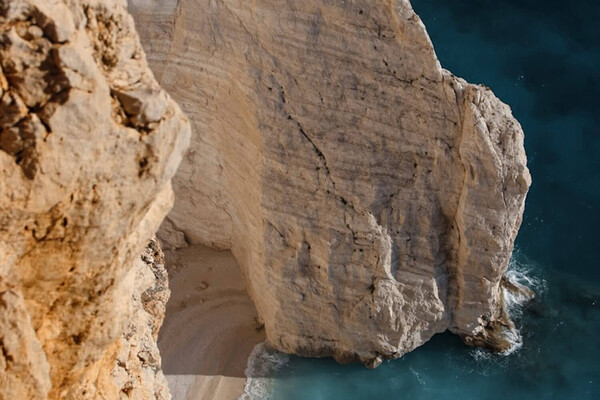  Juzala Salwa advises on subparticipation of a portfolio of non-performing receivables connected with a number of series of corporate bonds  